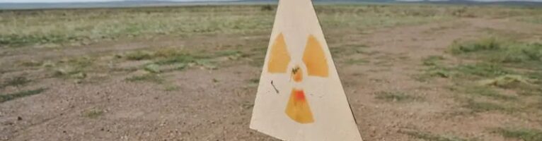 Депутат: по Казахстану разбросано 58 млн тонн радиоактивных отходов