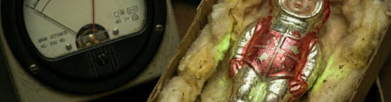 Советский фон: елочные игрушки эпохи СССР могут быть радиоактивными