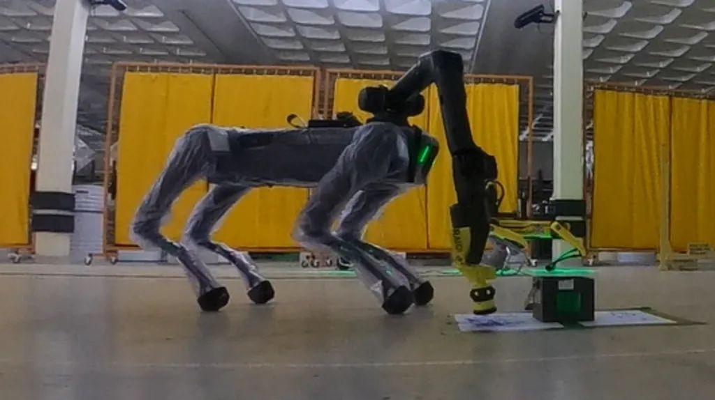 В Великобритании испытали четырехногого робота для работы в радиоактивных зонах