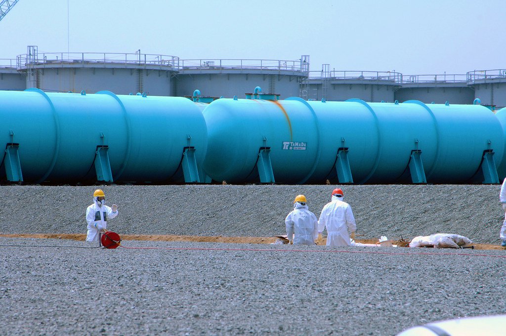 Сбросит ли Япония радиоактивные отходы Фукусимы в океан?