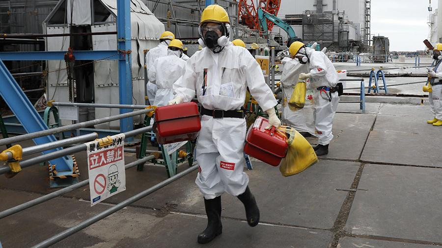 На АЭС «Фукусима-1» проверят контейнеры с радиоактивными отходами