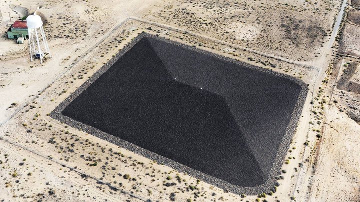 На военной базе в США обнаружили пирамиду радиоактивных отходов